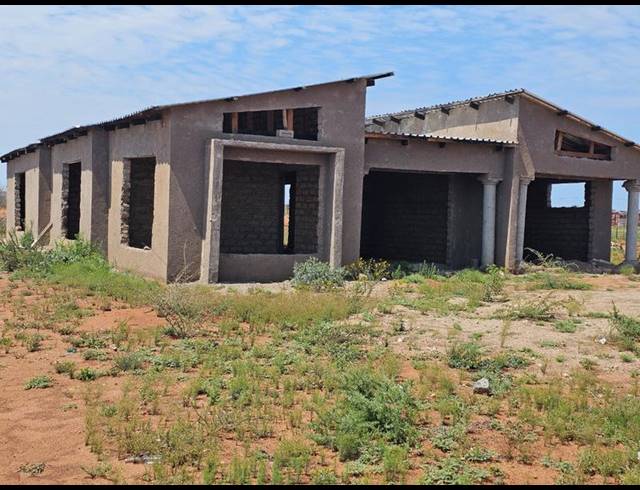 3 BEDROOM HOUSE FOR SALE IN SINTHUMULE